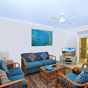 Two-Bedroom Apartment Air-Conditioning Garden View